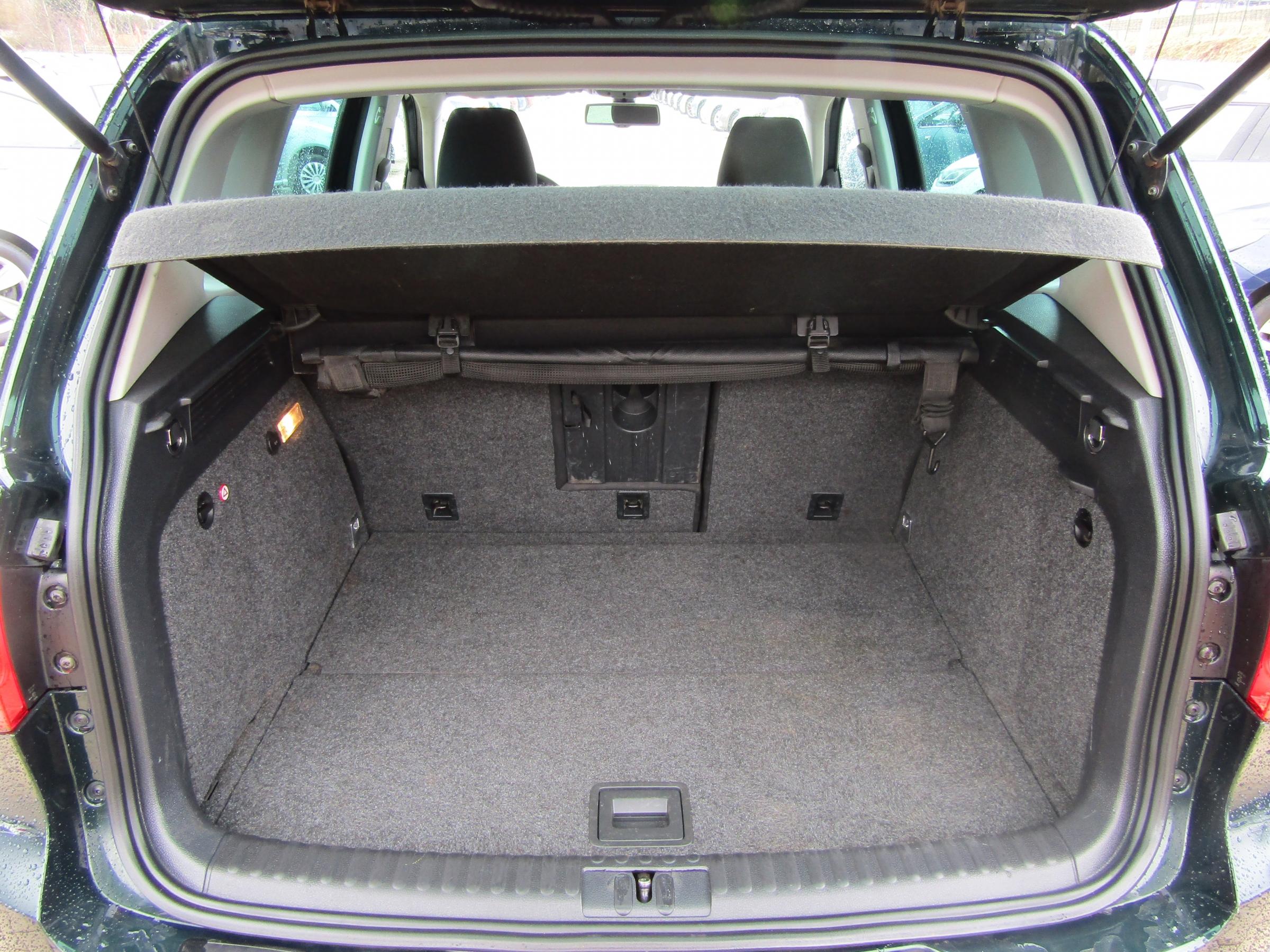Volkswagen Tiguan, 2010 - pohled č. 7