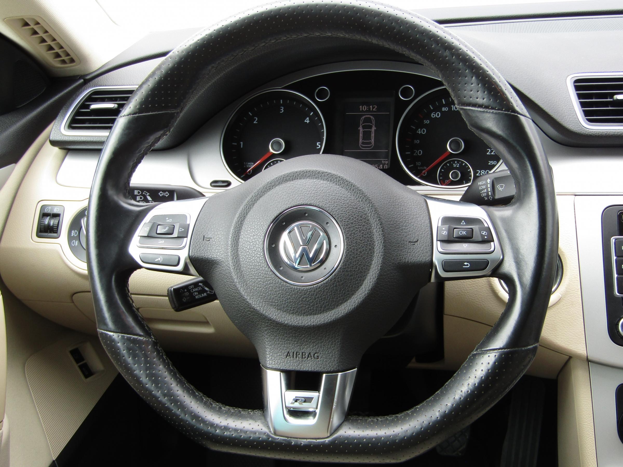 Volkswagen Passat CC, 2012 - pohled č. 14