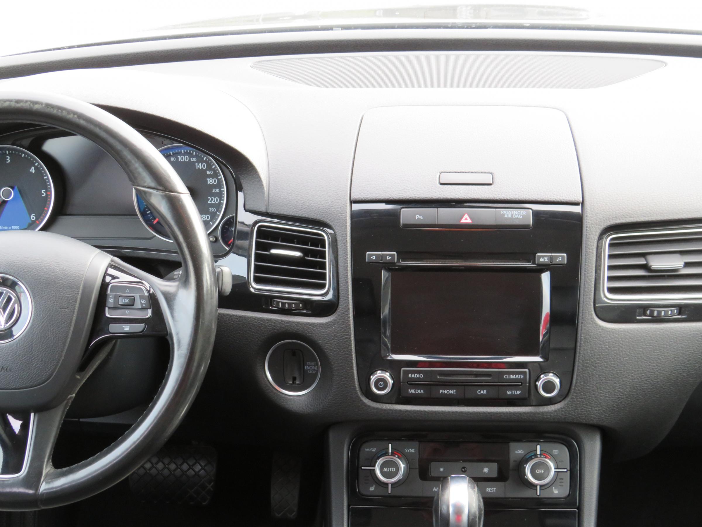 Volkswagen Touareg, 2012 - pohled č. 11