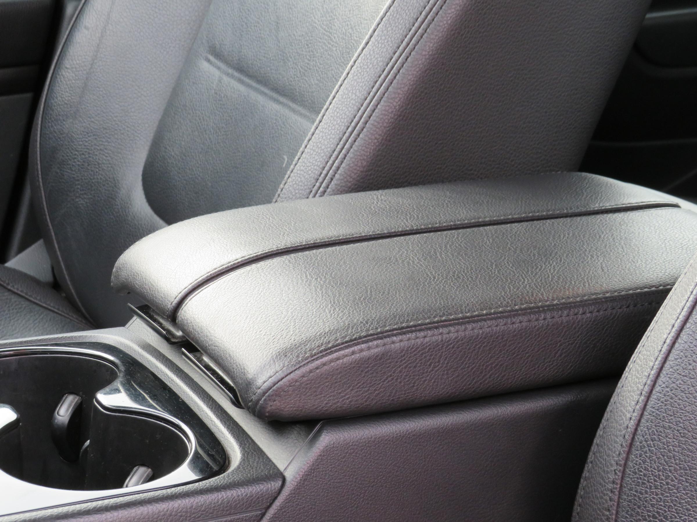 Volkswagen Touareg, 2012 - pohled č. 23