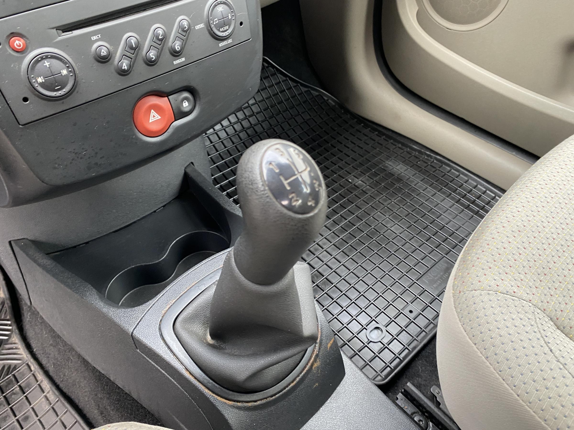 Renault Clio, 2006 - pohled č. 15