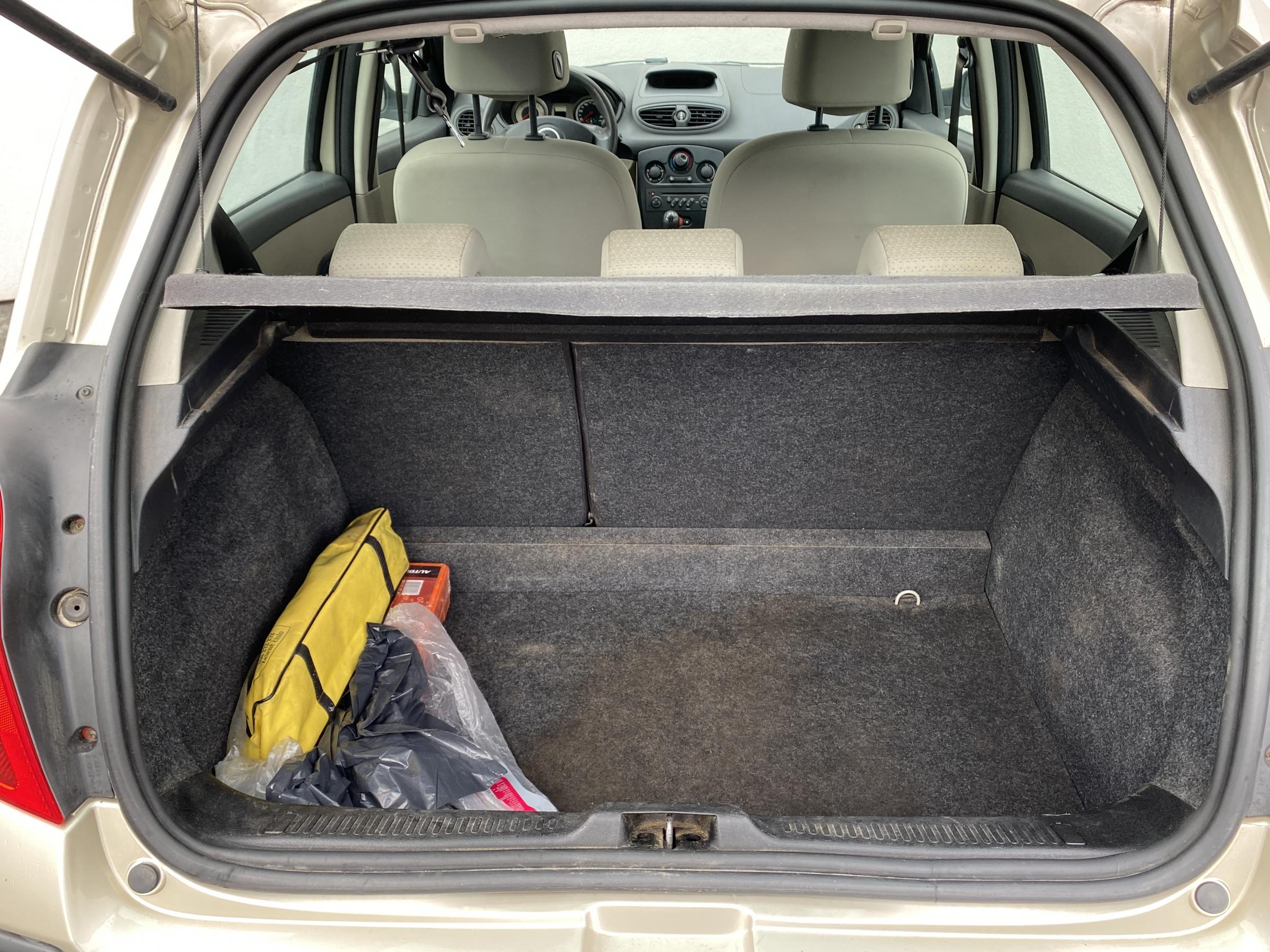 Renault Clio, 2006 - pohled č. 7