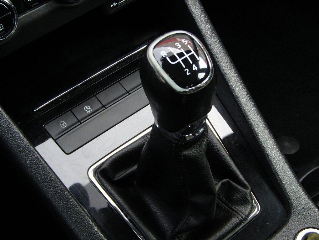 Škoda Octavia III 1.4i 