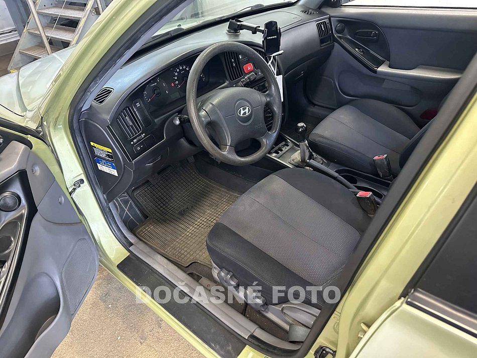 Hyundai Elantra 2.0 CRDi 