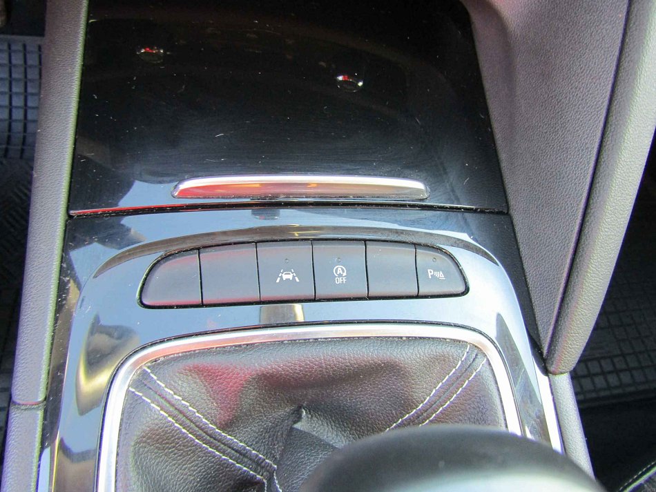 Opel Insignia 1.5T 