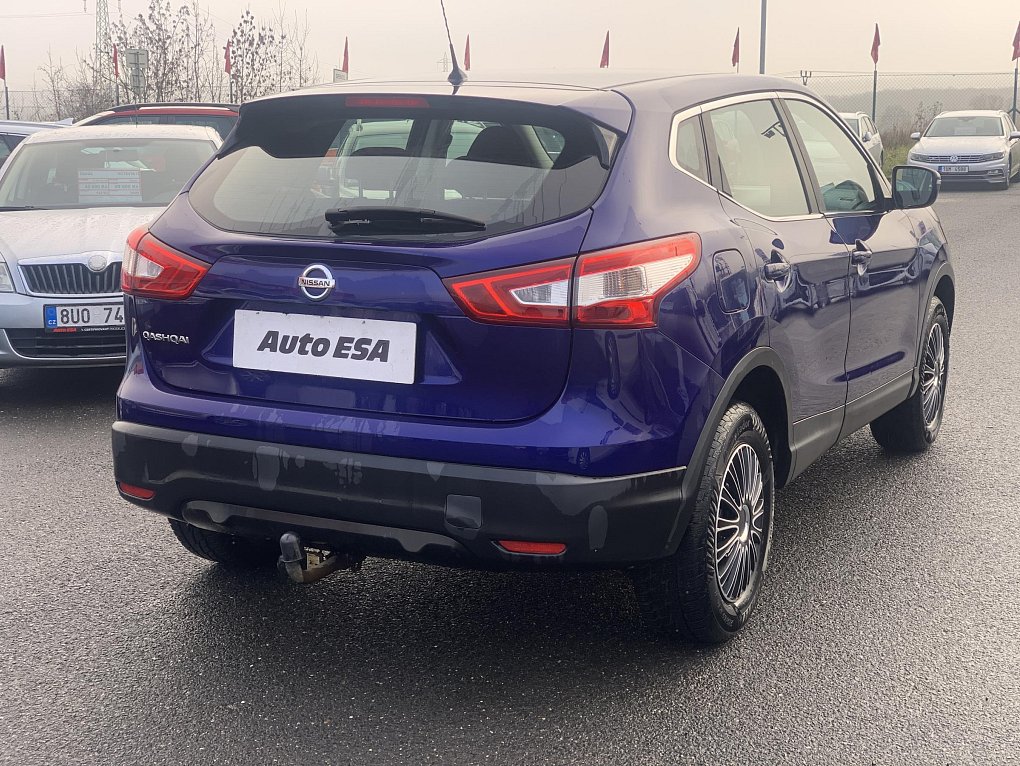 Nissan Qashqai 1.2i 