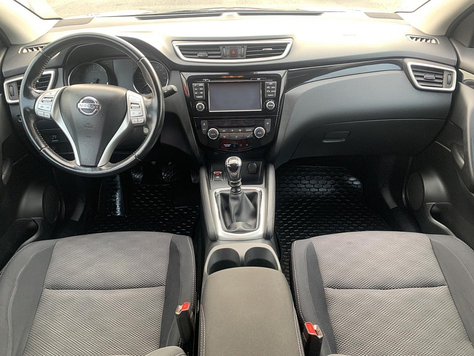 Nissan Qashqai 1.2i 