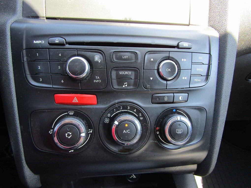 Citroën C4 1.6 VTi 
