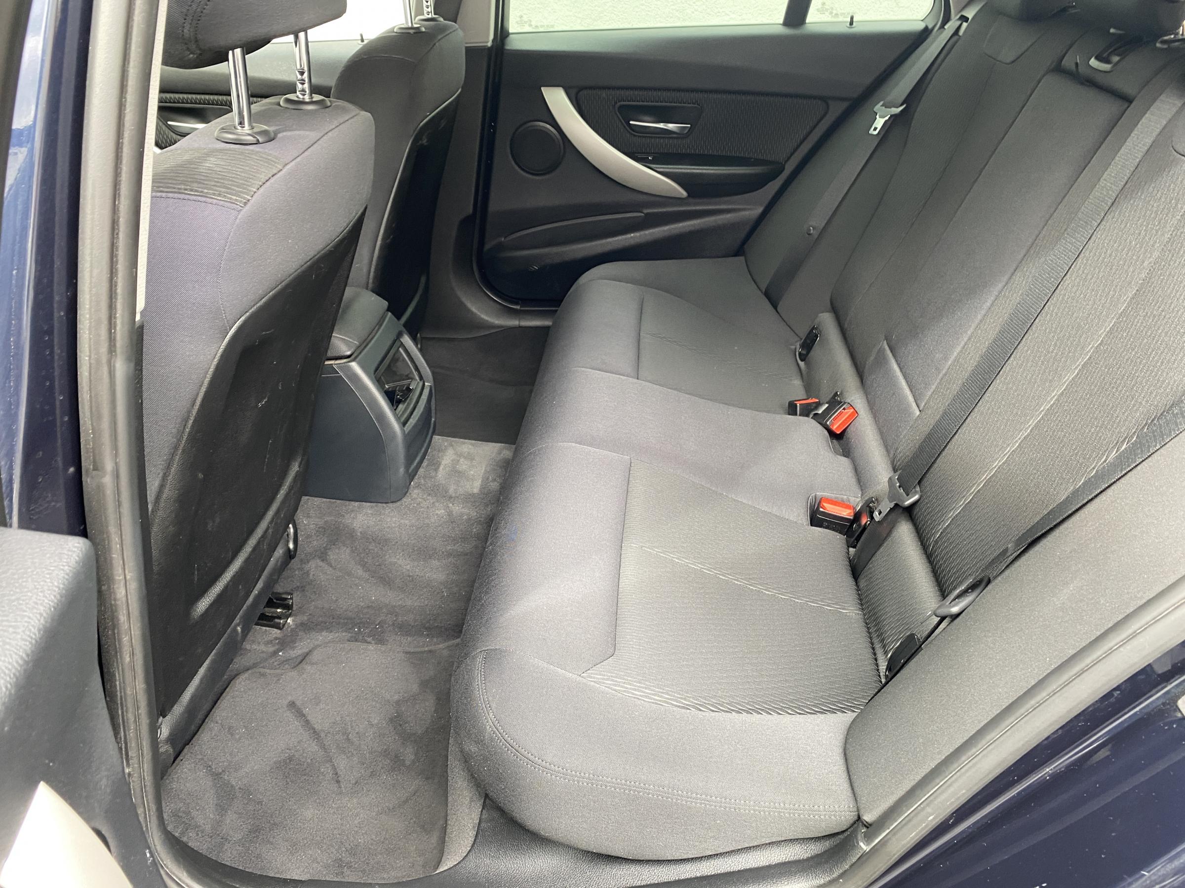 BMW Řada 3, 2013 - pohled č. 11