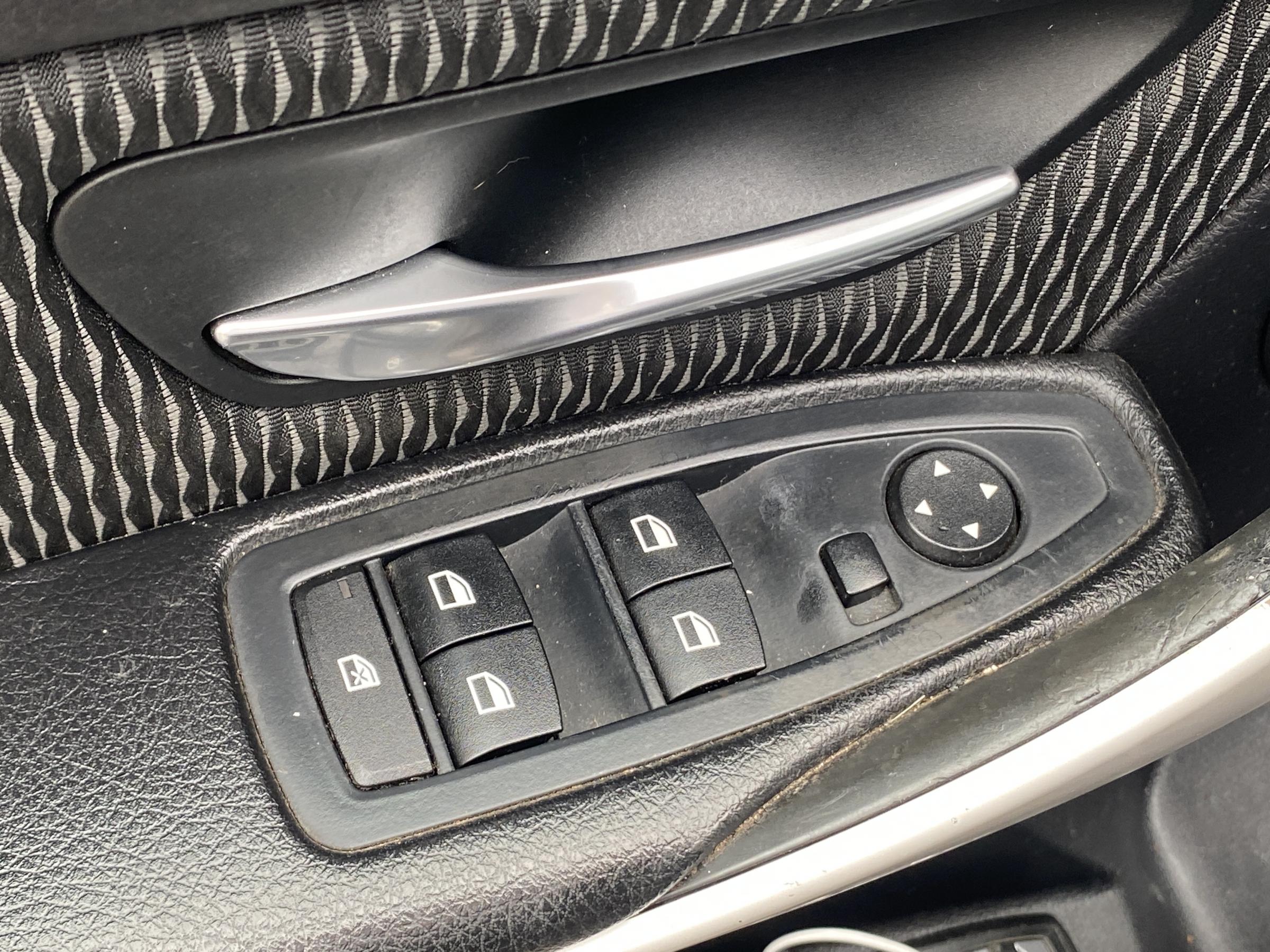 BMW Řada 3, 2013 - pohled č. 12