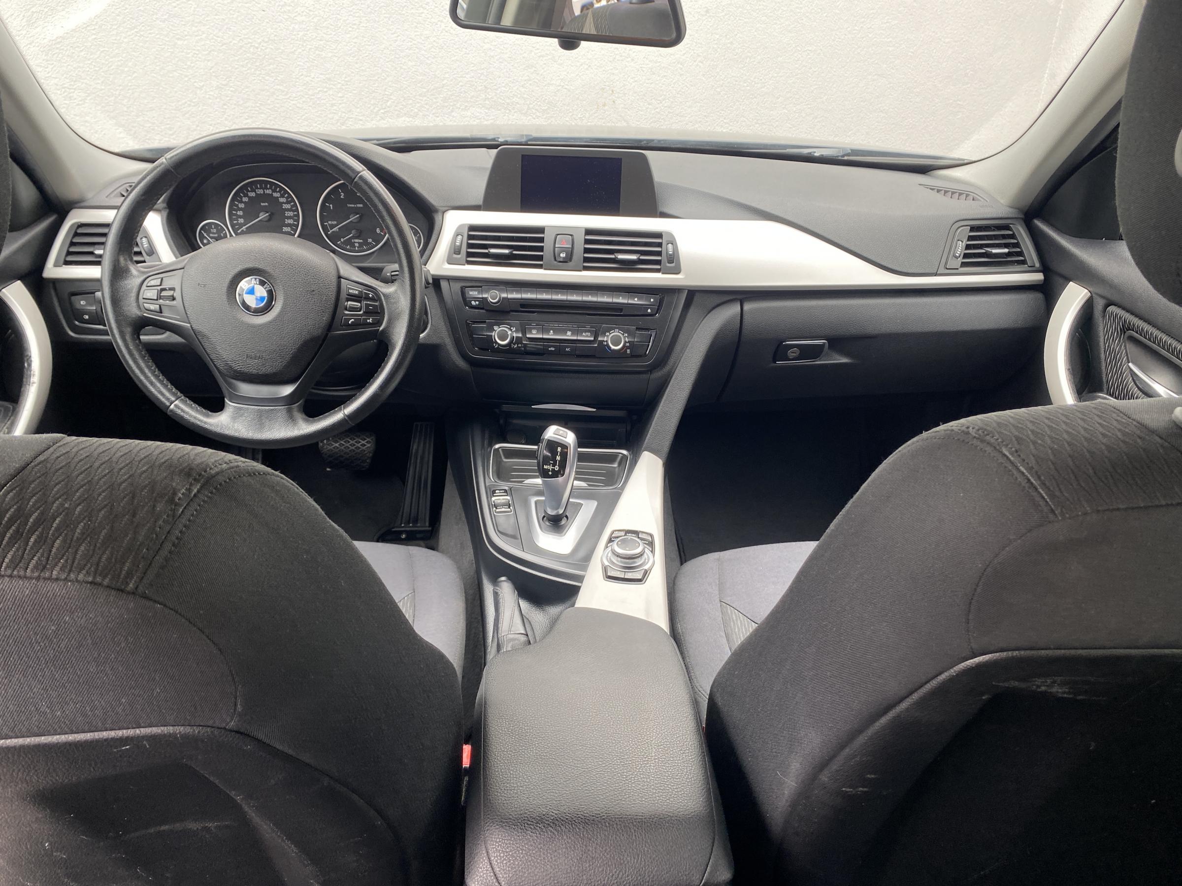 BMW Řada 3, 2013 - pohled č. 8
