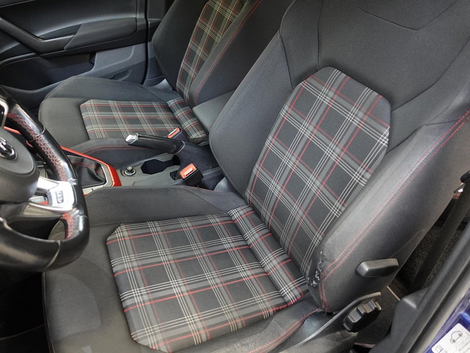 Volkswagen Polo 2.0TFSi 