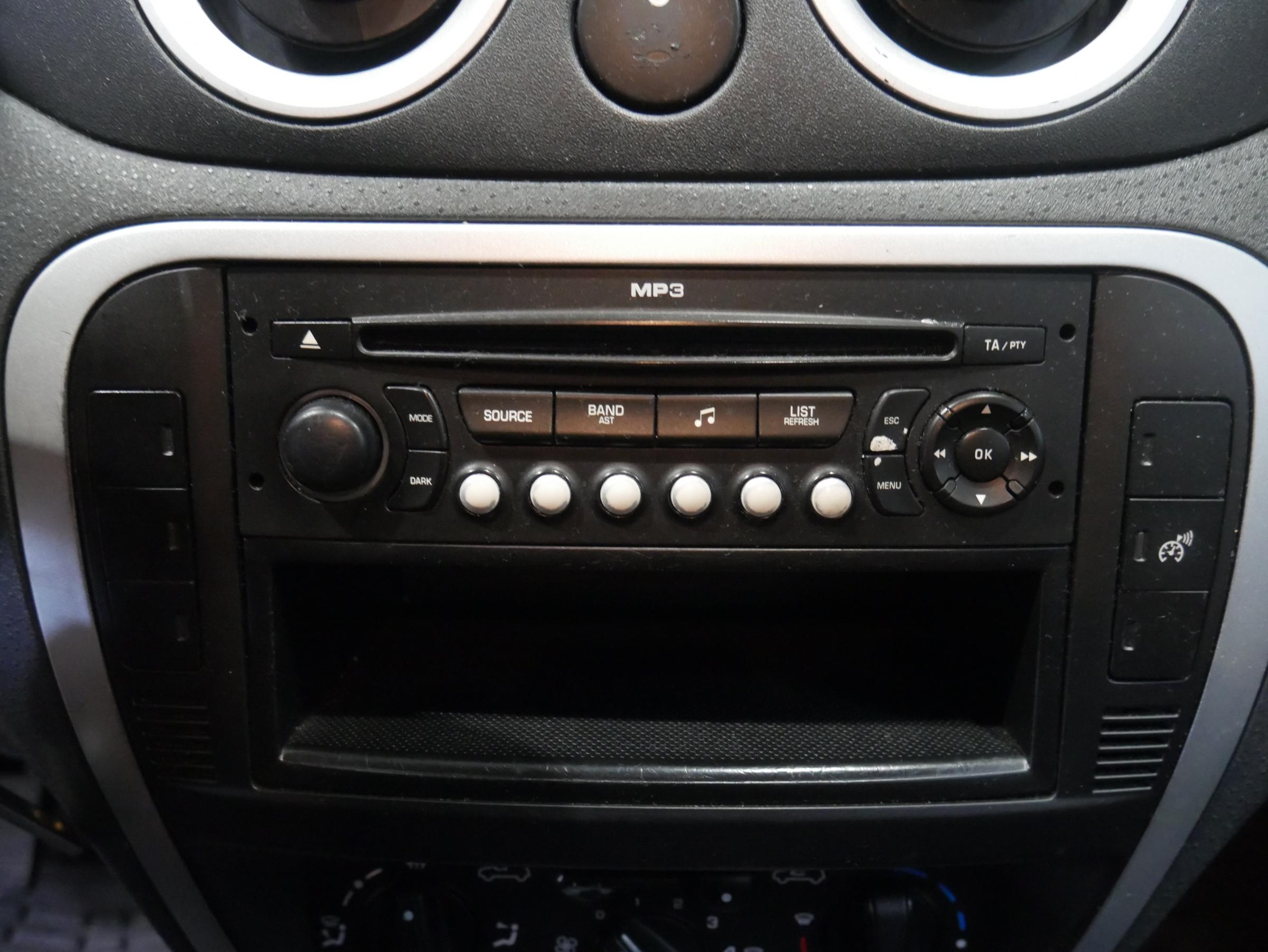 Citroën C3, 2008 - pohled č. 11