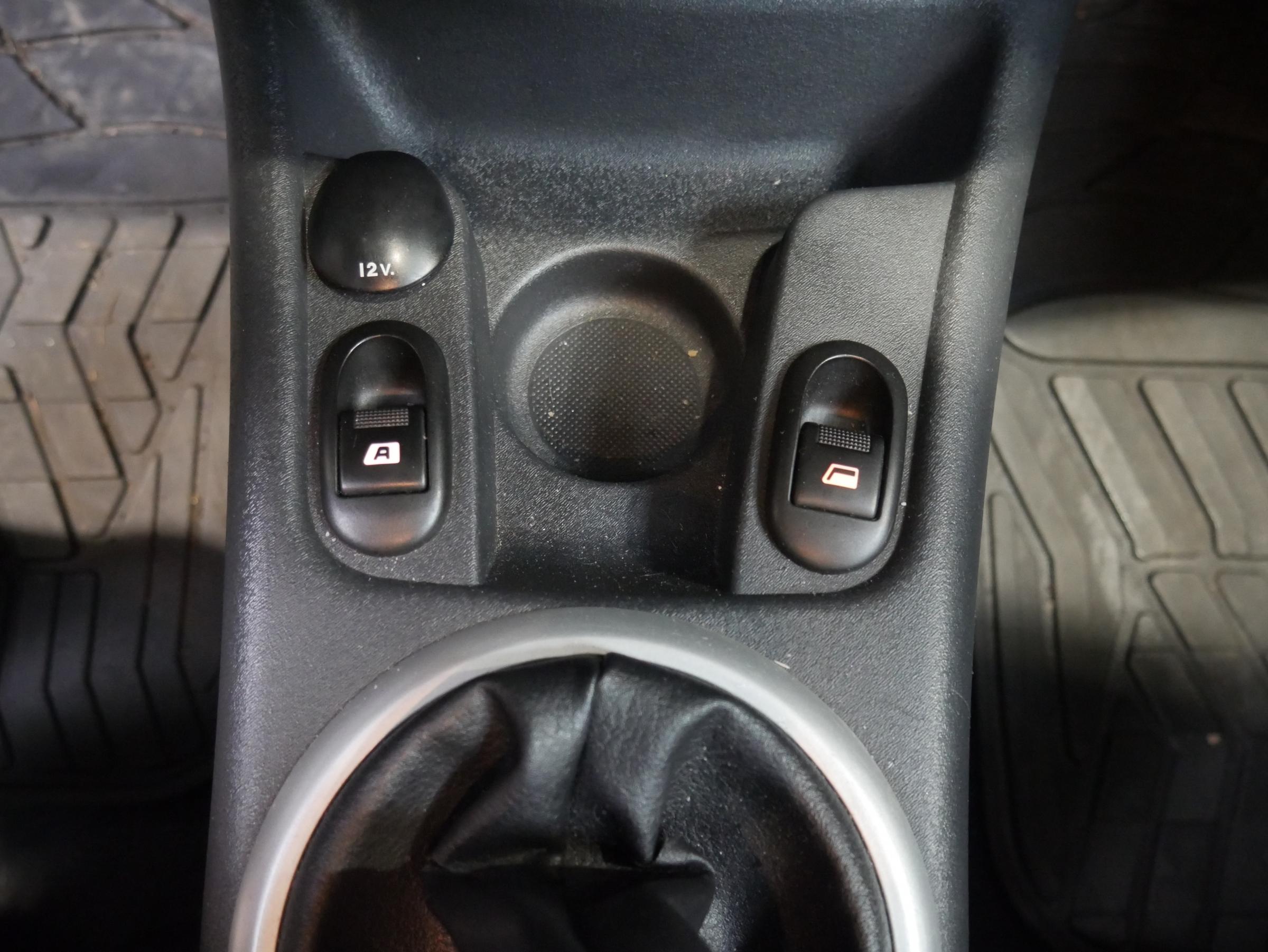 Citroën C3, 2008 - pohled č. 13