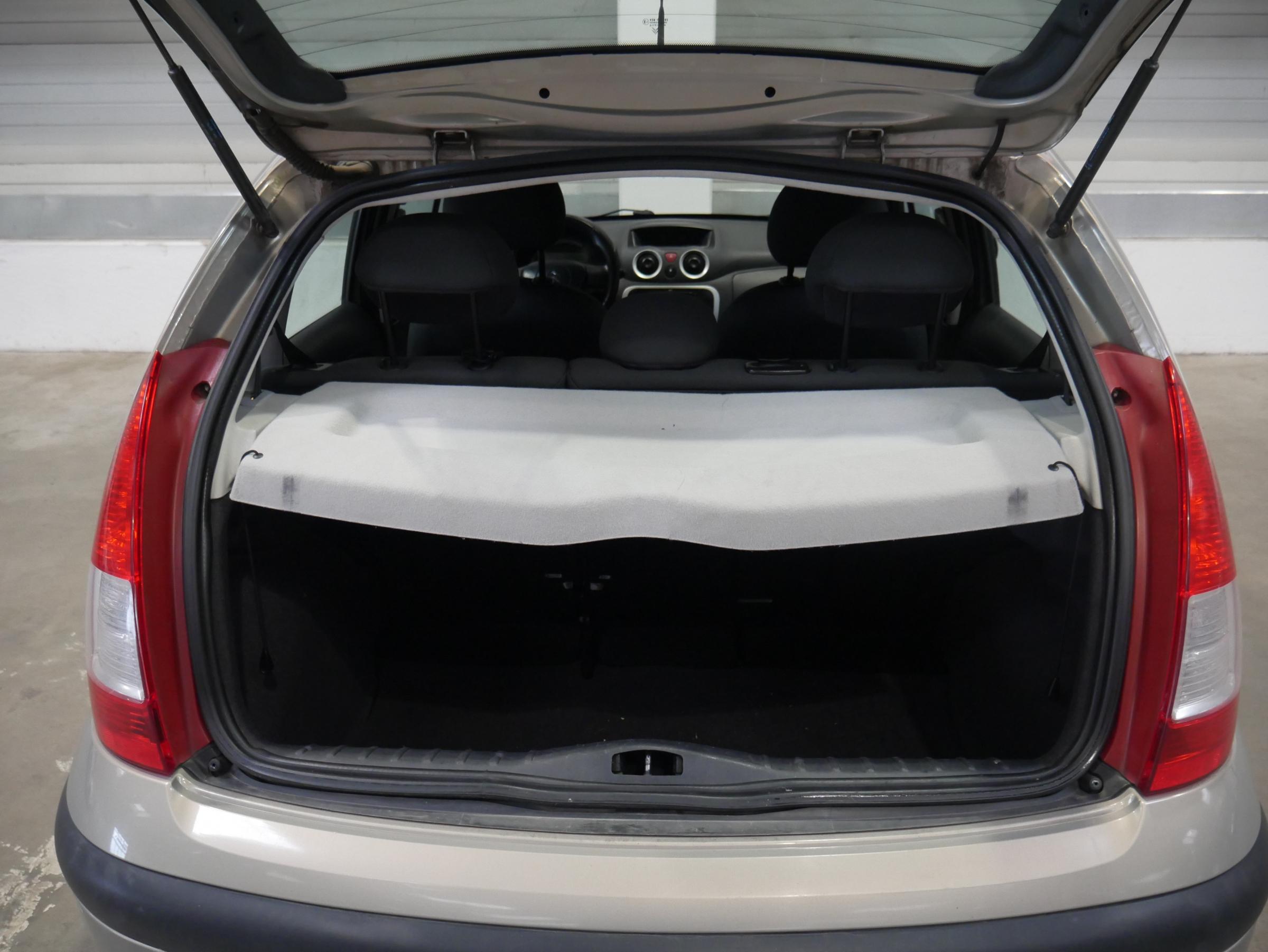 Citroën C3, 2008 - pohled č. 7