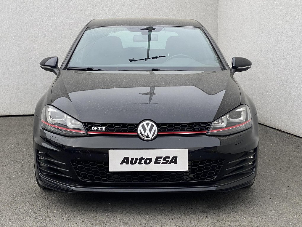 Volkswagen Golf 2.0 TSi GTi