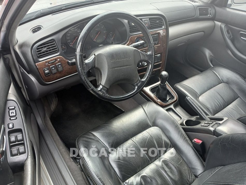 Subaru Legacy 2.5i  4x4