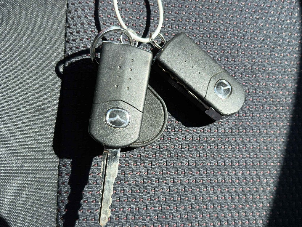 Mazda 3 1.4i 