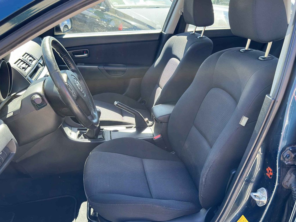 Mazda 3 1.4i 