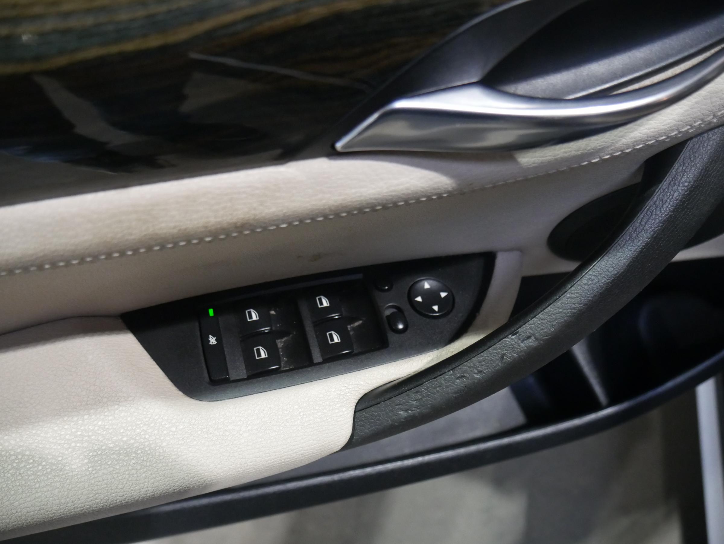 BMW X1, 2010 - pohled č. 11