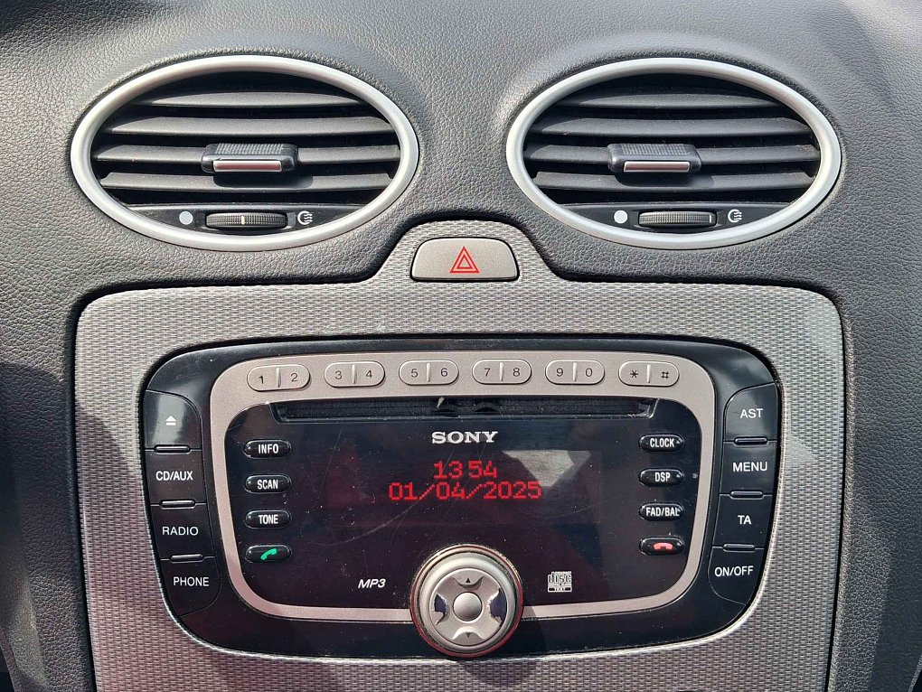 Ford Focus 1.6i 