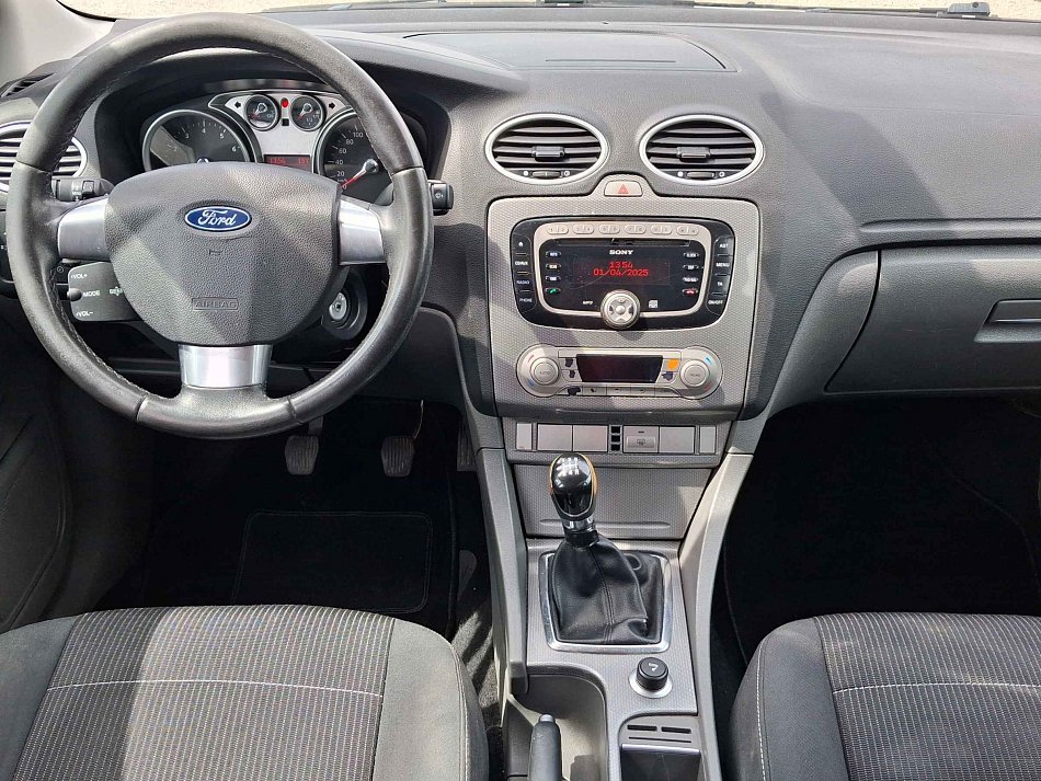 Ford Focus 1.6i 