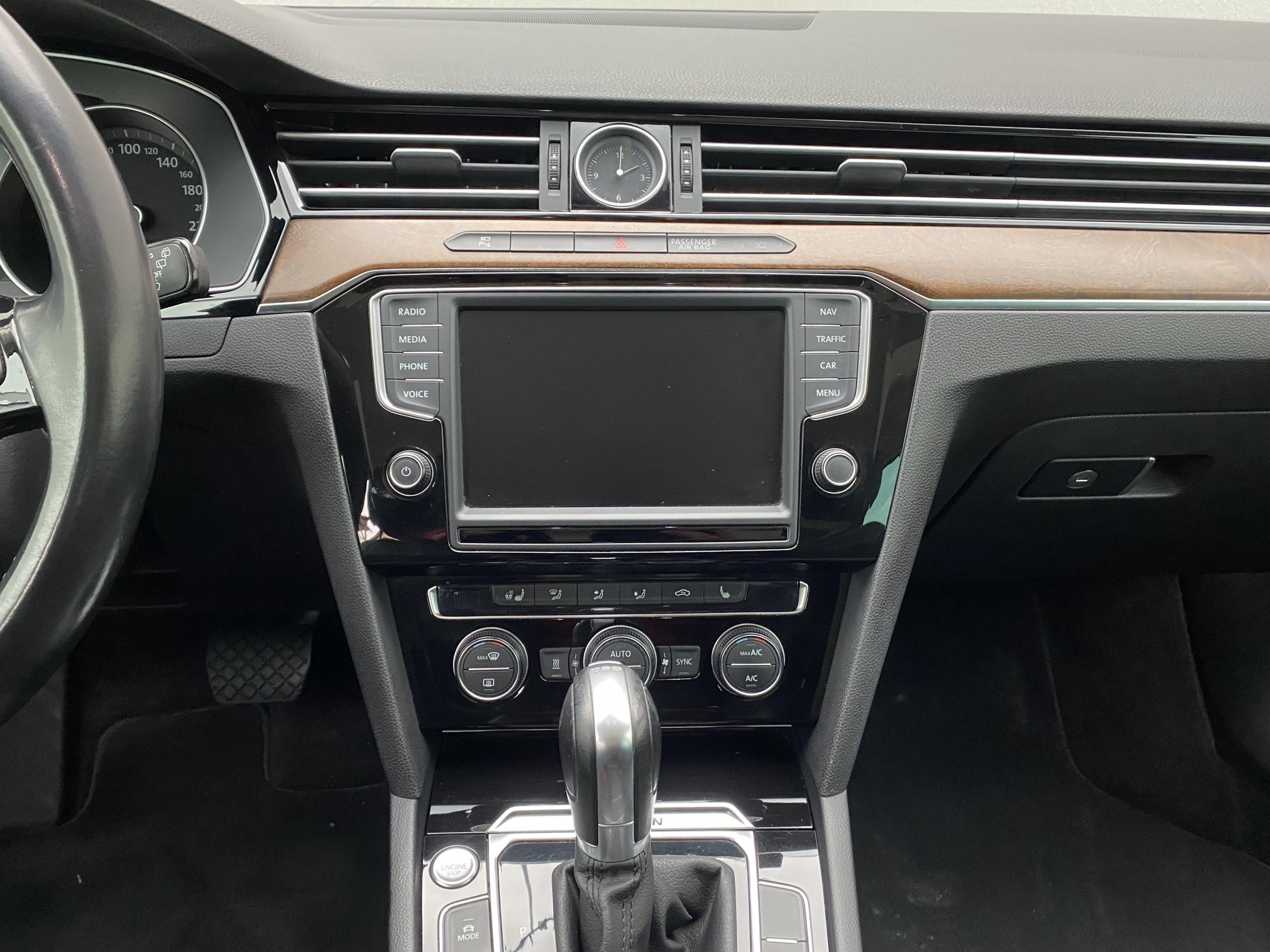 Volkswagen Passat, 2015 - pohled č. 12