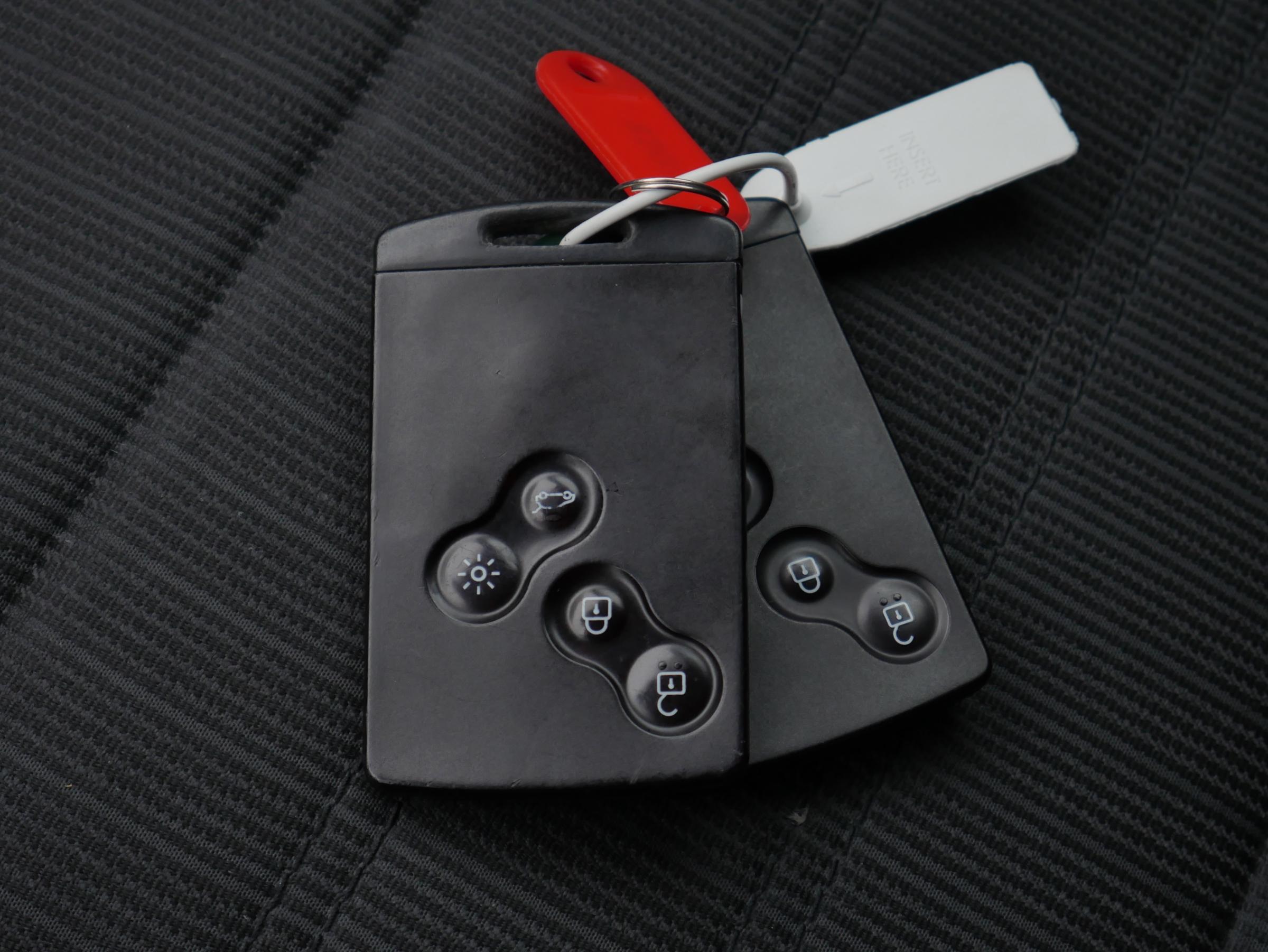 Renault Fluence, 2013 - pohled č. 20