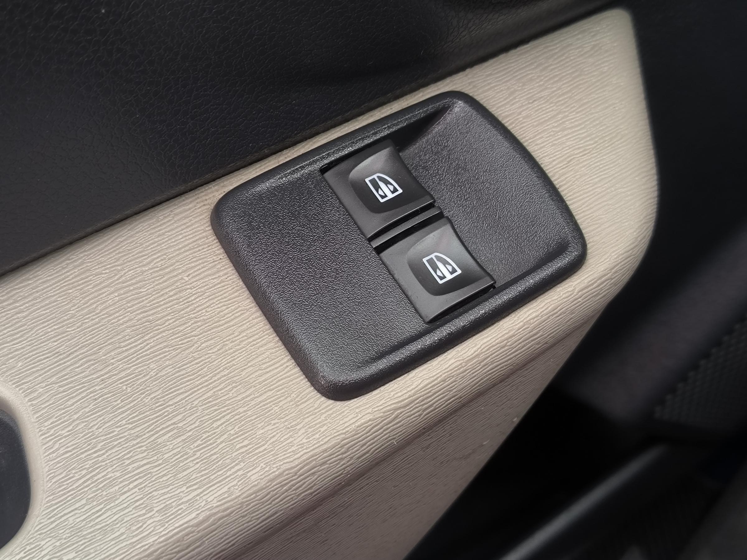 Dacia Dokker, 2017 - pohled č. 17