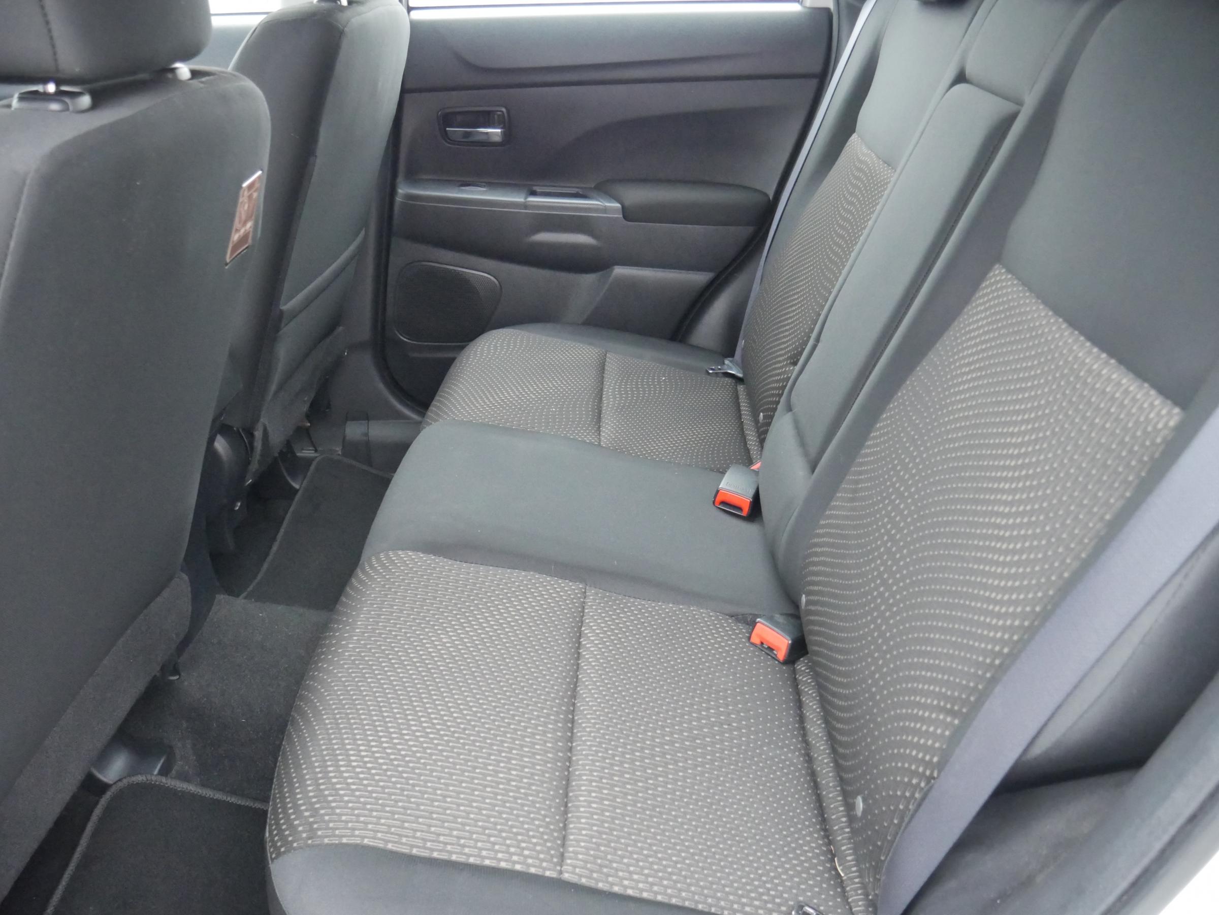 Mitsubishi ASX, 2014 - pohled č. 10