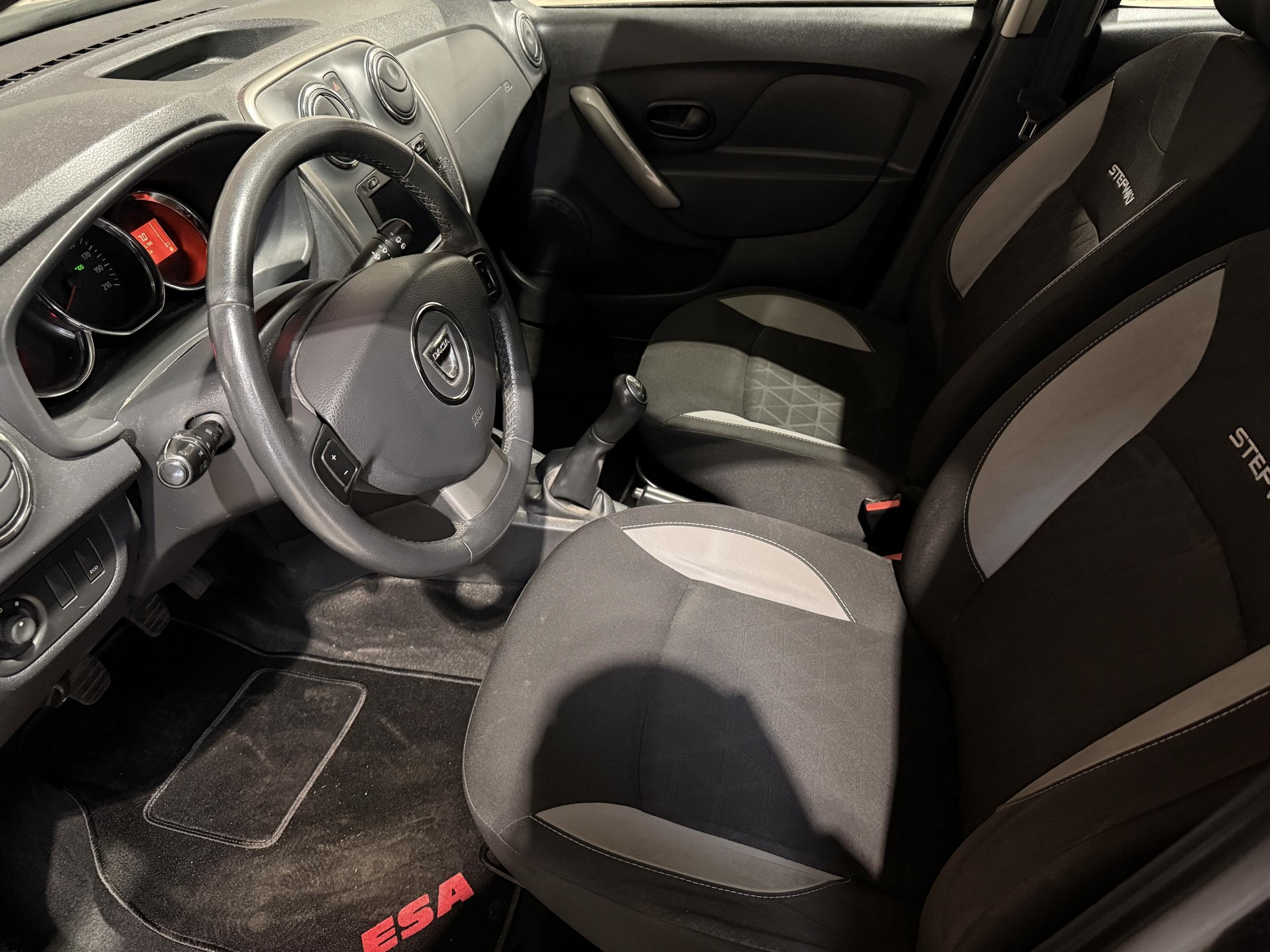 Dacia Sandero, 2013 - pohled č. 9