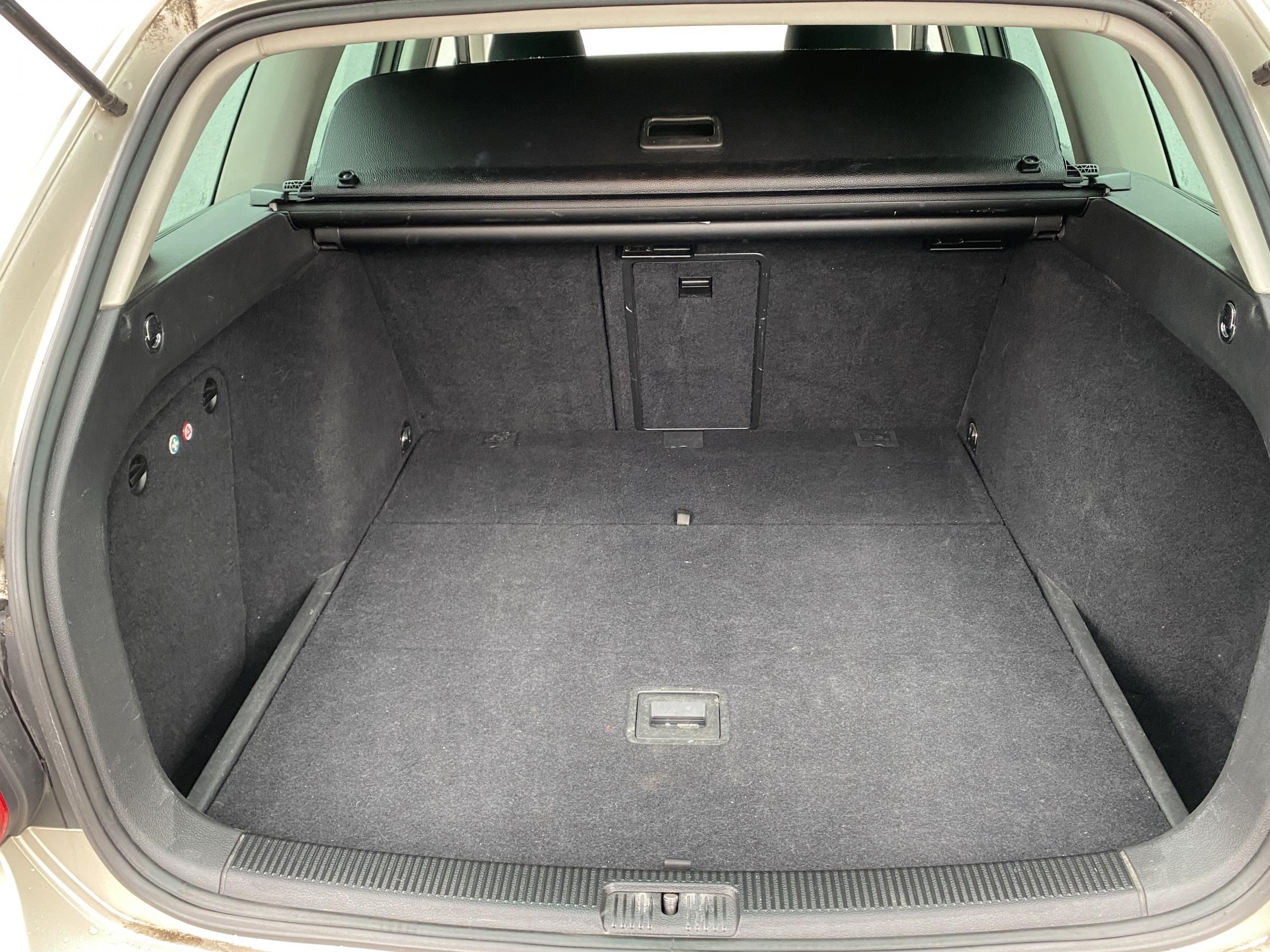 Volkswagen Golf, 2012 - pohled č. 7