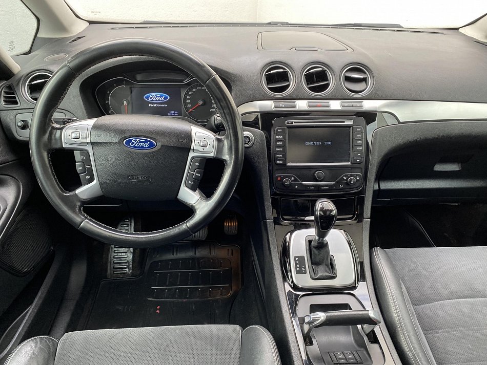 Ford Galaxy 2.2TDCi  7 míst