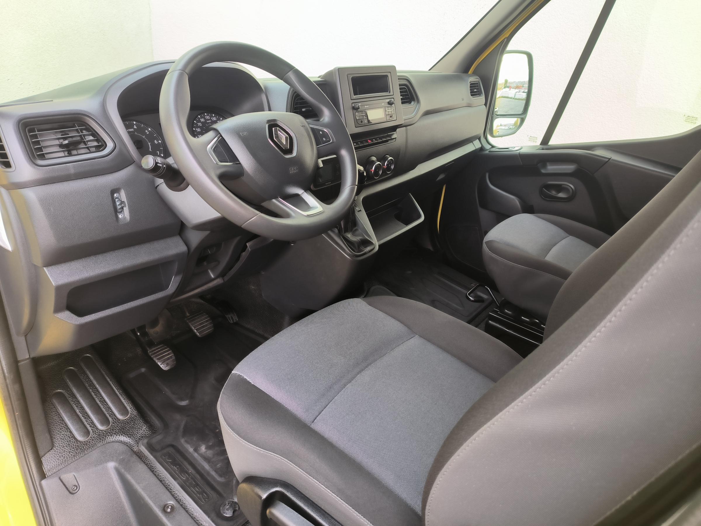Renault Master, 2019 - pohled č. 11