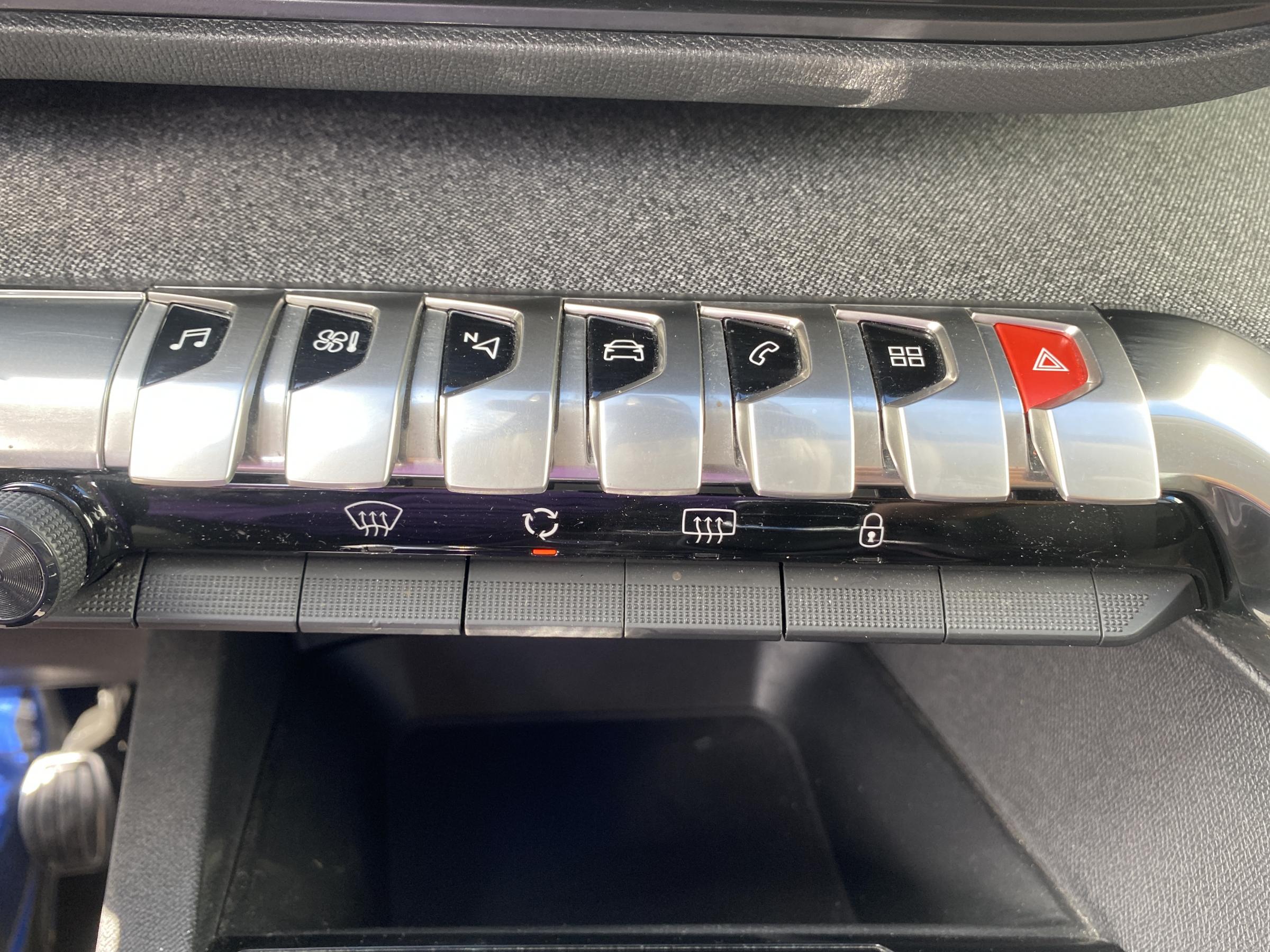 Peugeot 3008, 2016 - pohled č. 14