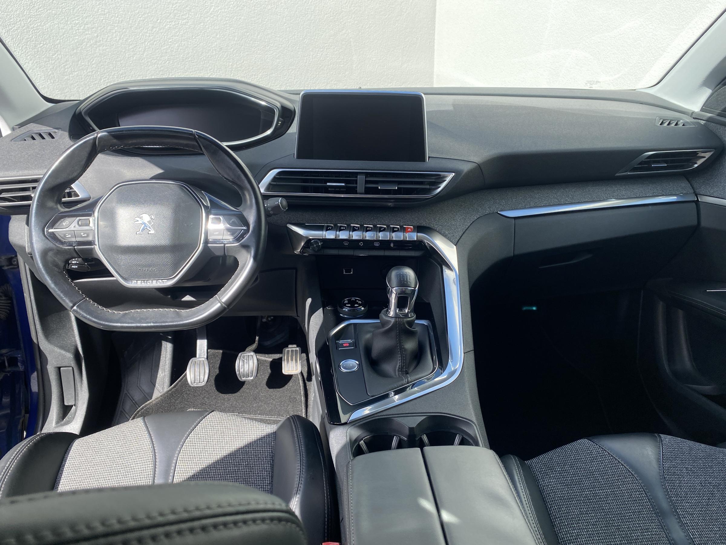 Peugeot 3008, 2016 - pohled č. 8