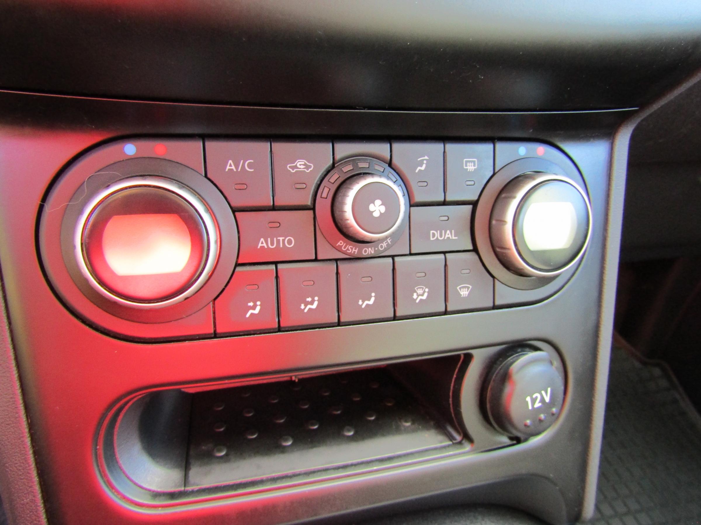 Nissan Qashqai, 2011 - pohled č. 12