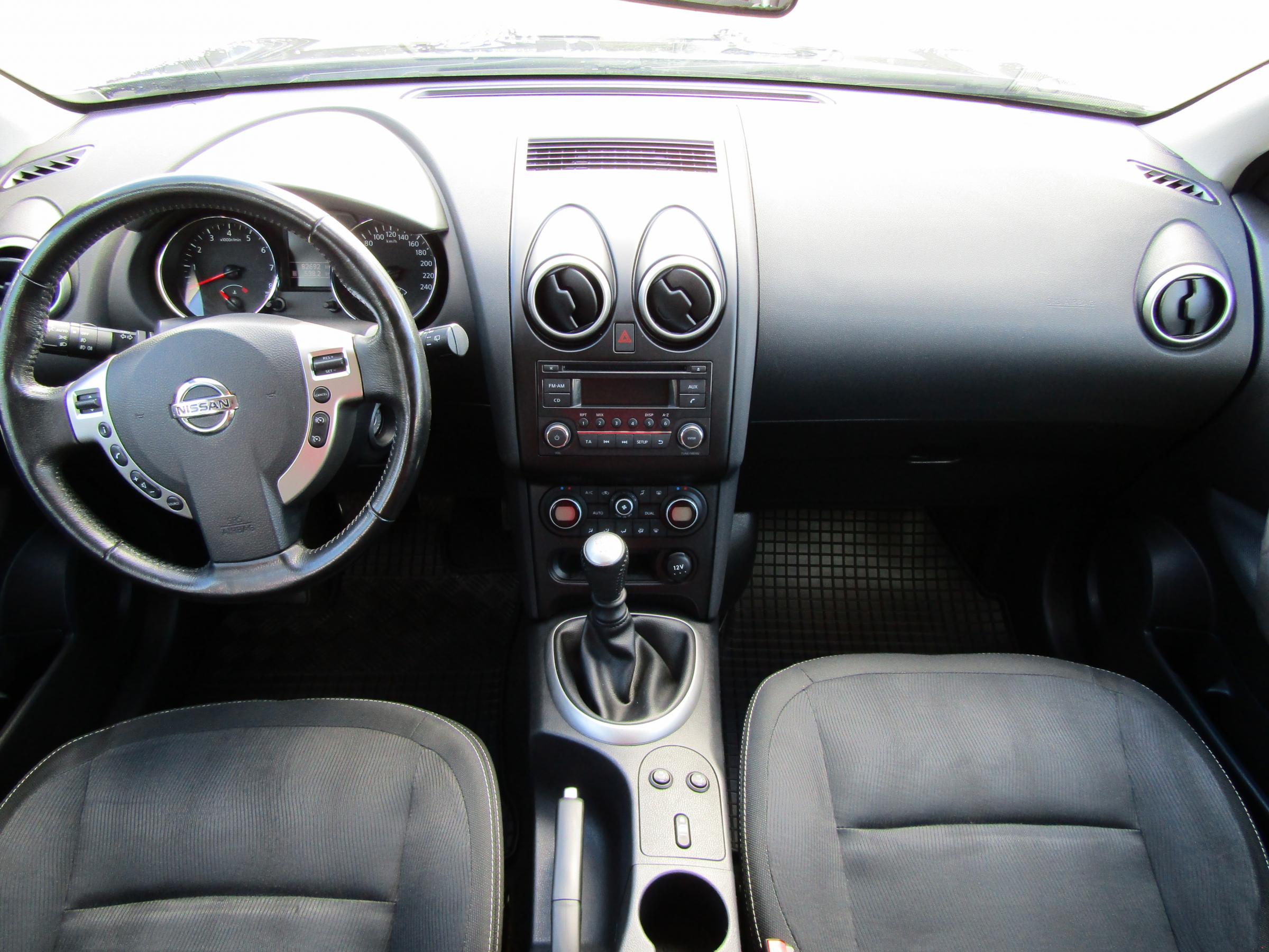 Nissan Qashqai, 2011 - pohled č. 8