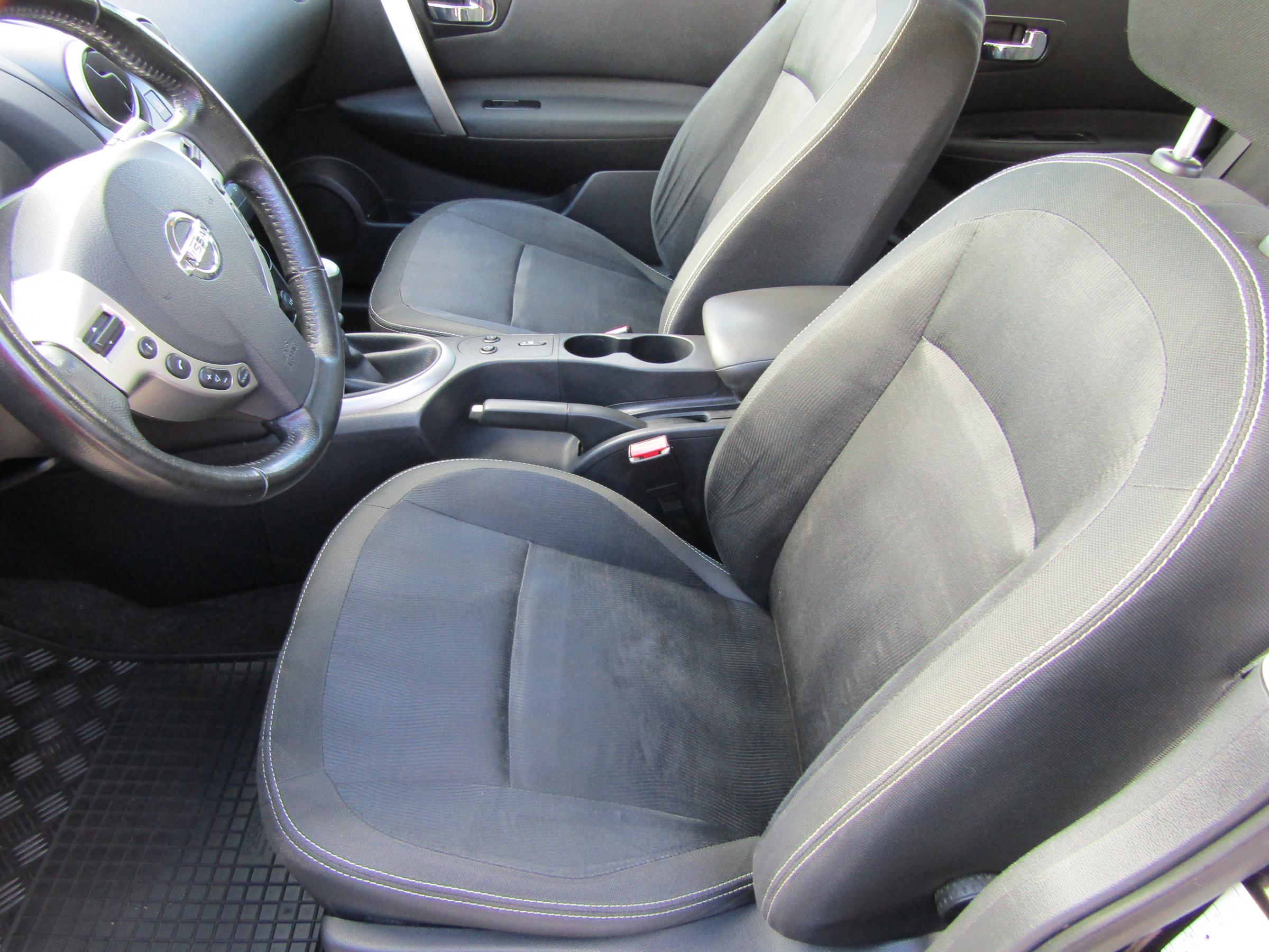 Nissan Qashqai, 2011 - pohled č. 9