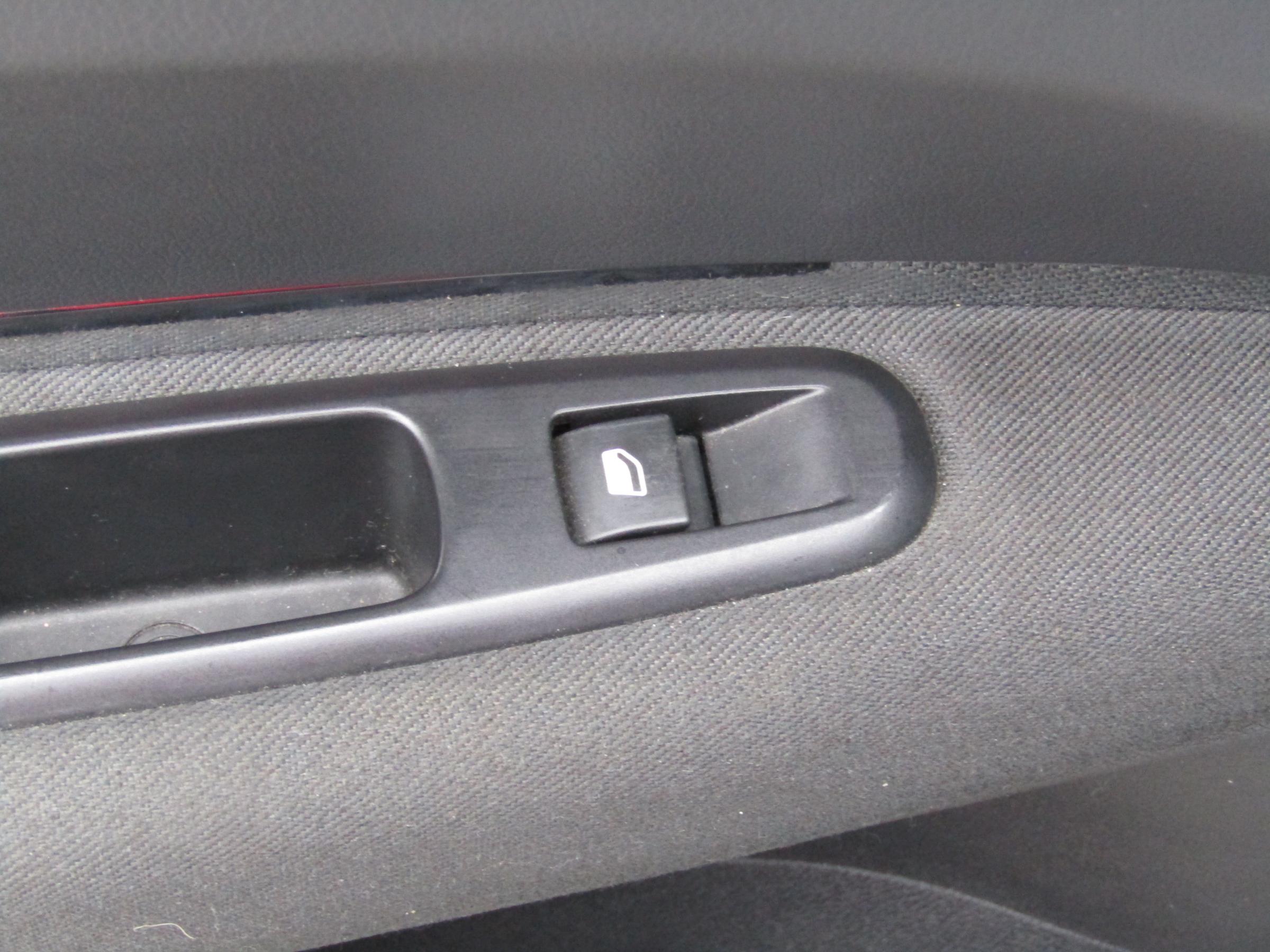 Peugeot 5008, 2015 - pohled č. 12