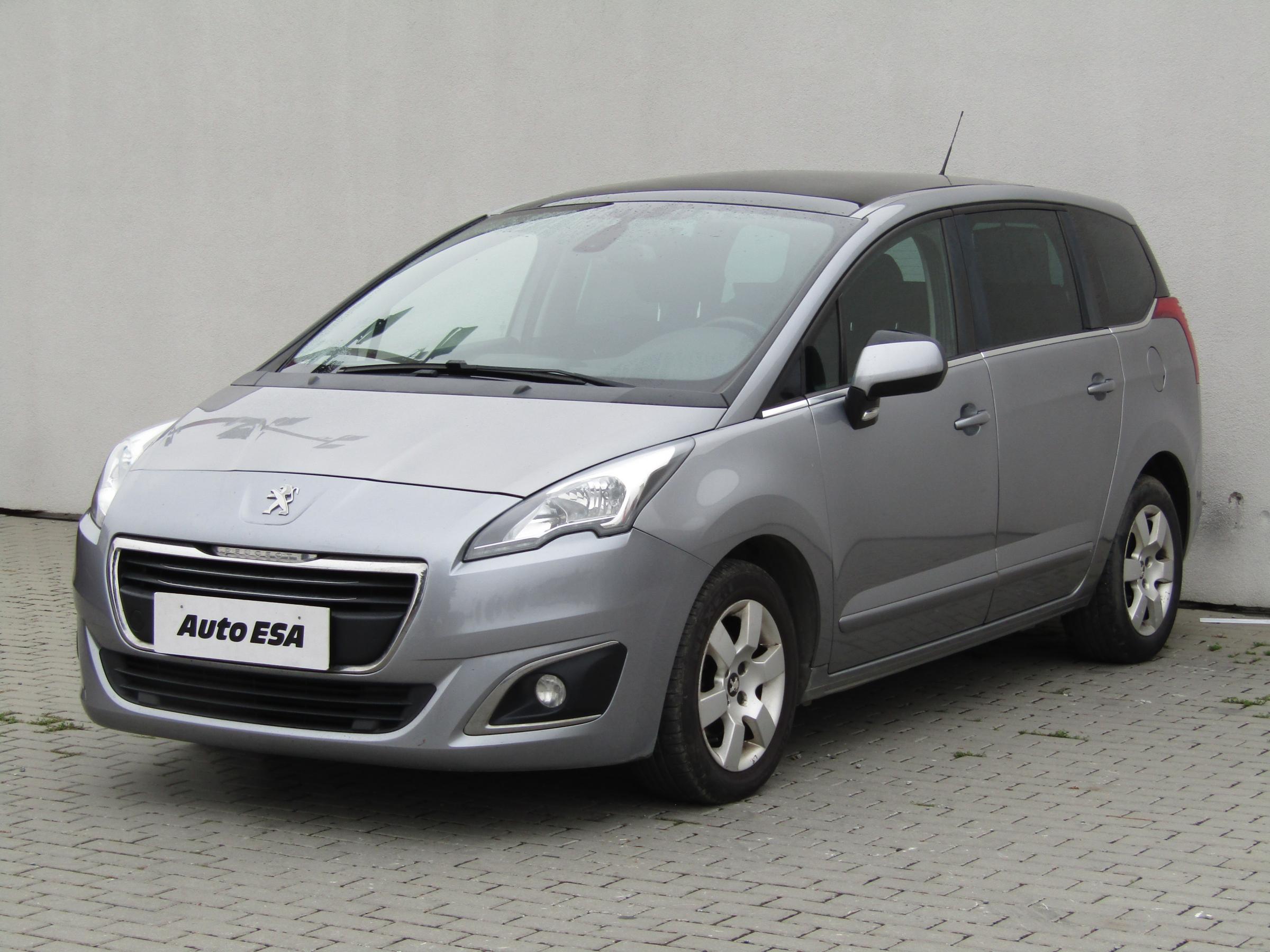 Peugeot 5008, 2015 - pohled č. 3