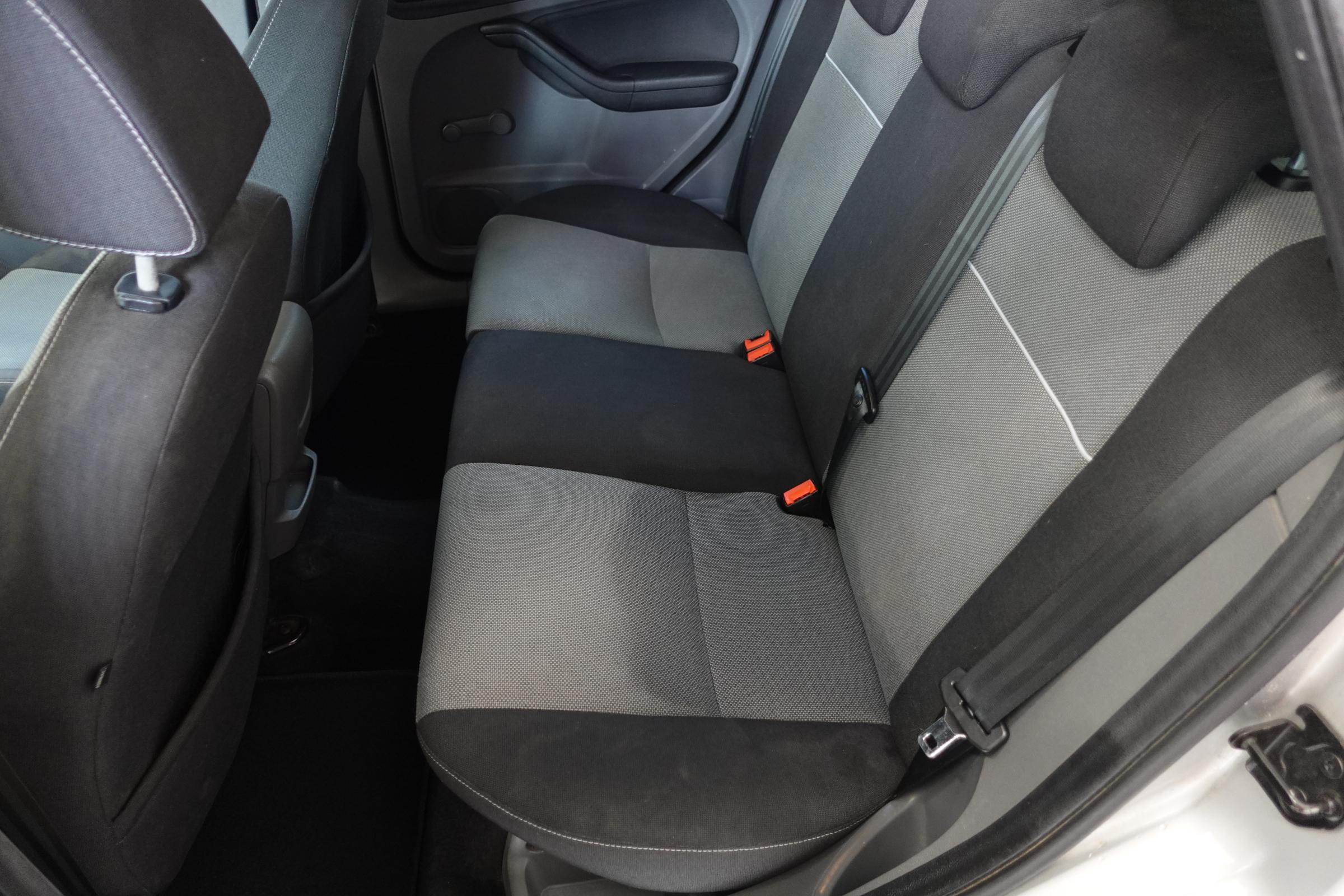 Ford Focus, 2011 - pohled č. 10