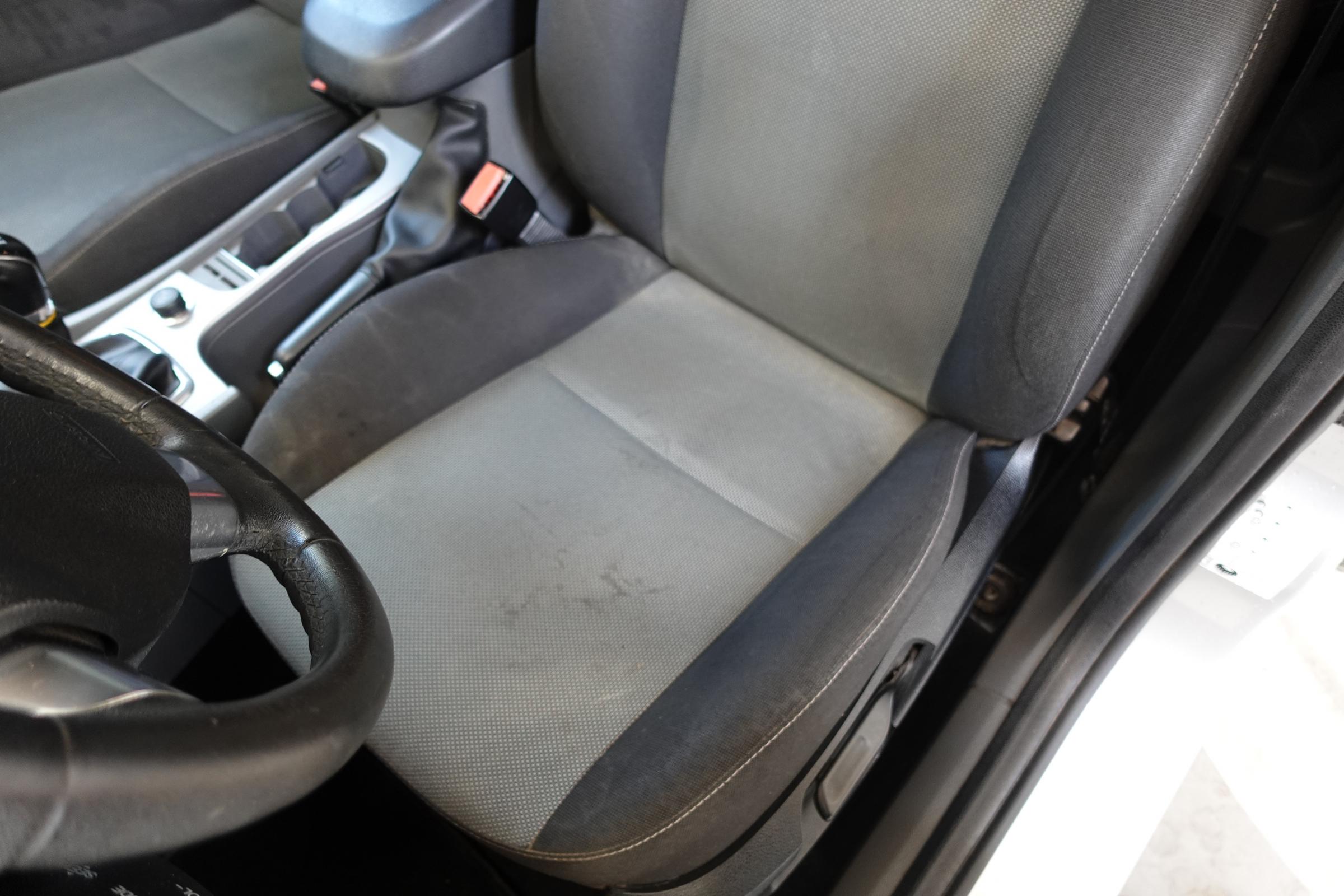 Ford Focus, 2011 - pohled č. 9