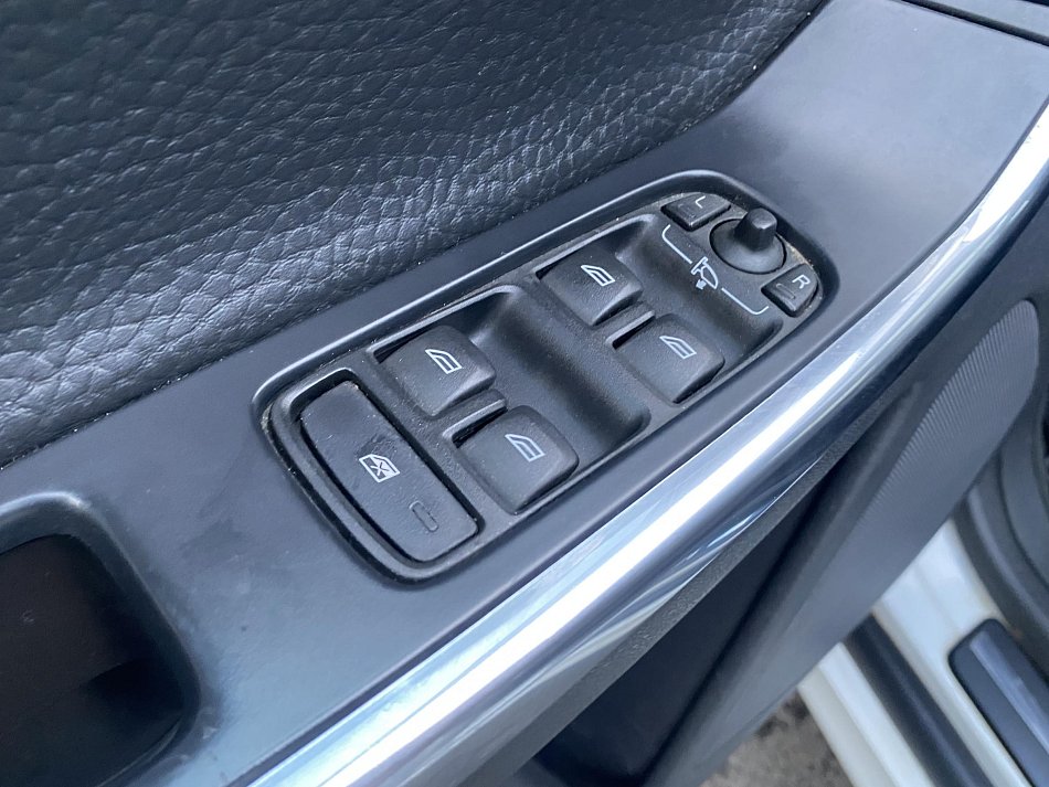 Volvo XC60 2.4 D5  4x4