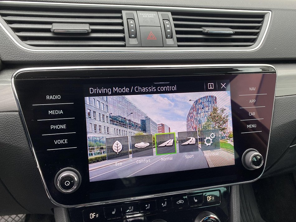 Škoda Superb III 2.0 TSi Style