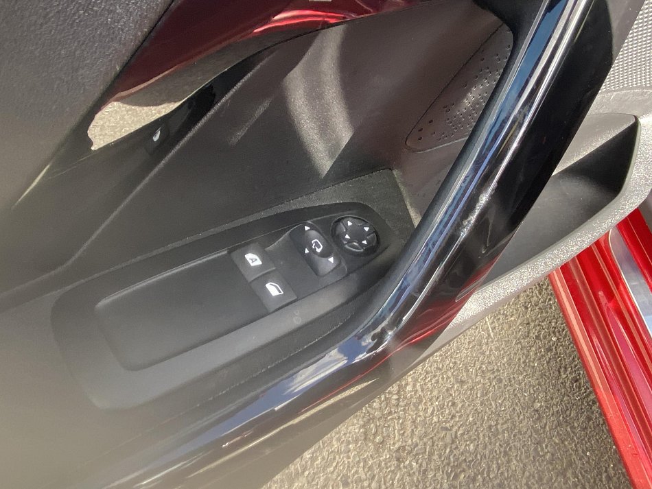 Peugeot 208 1.2 VTi Style