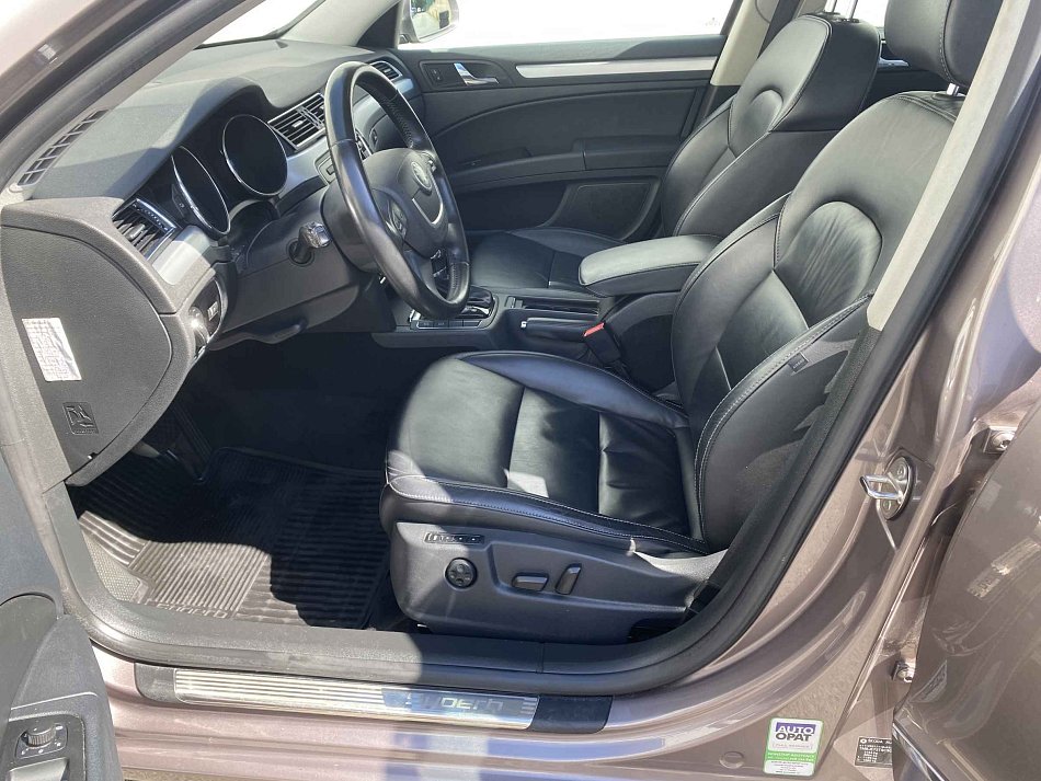 Škoda Superb II 2.0 TDi Elegance