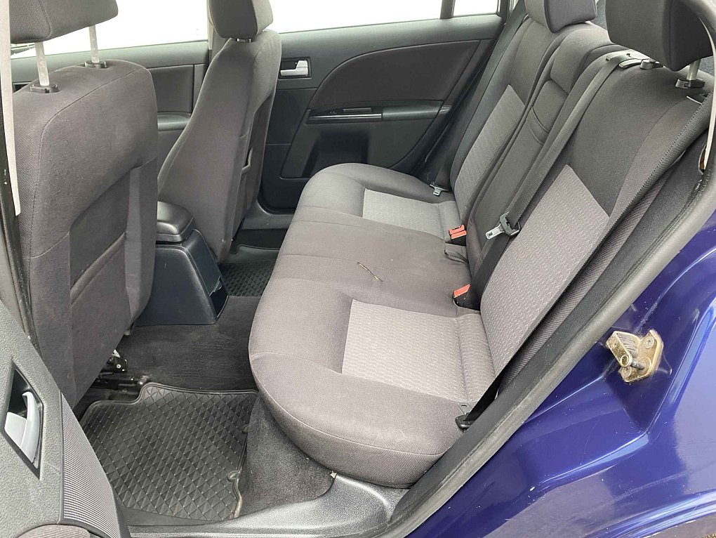 Ford Mondeo 2.0i 