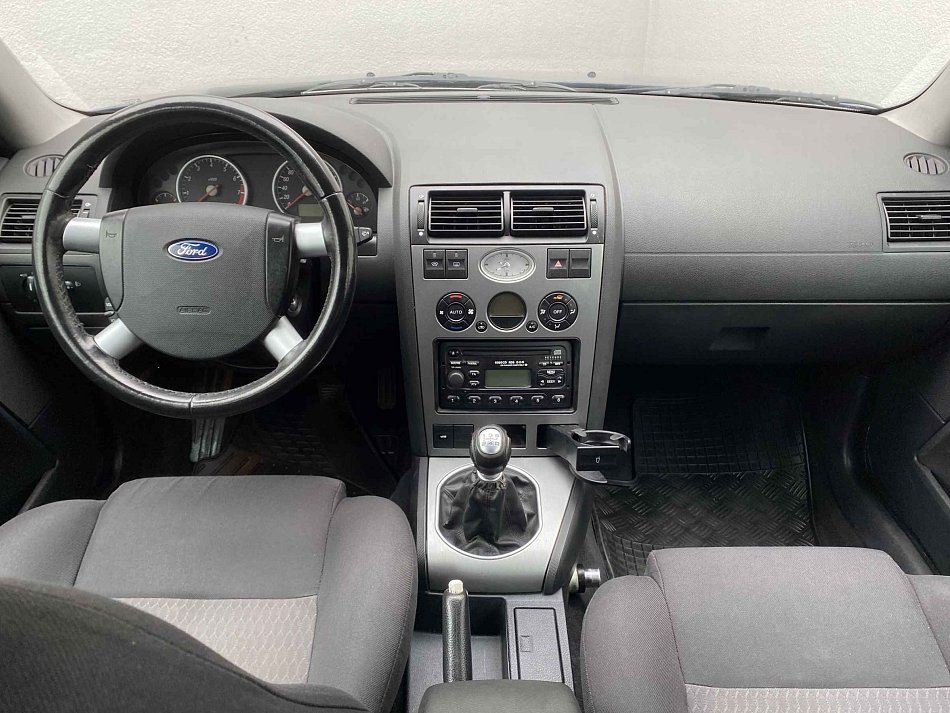 Ford Mondeo 2.0i 