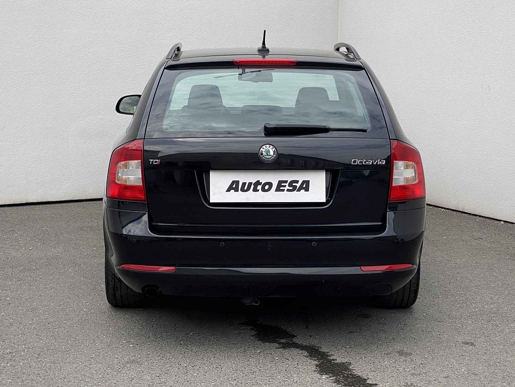 Škoda Octavia II 2.0 TDi Elegance